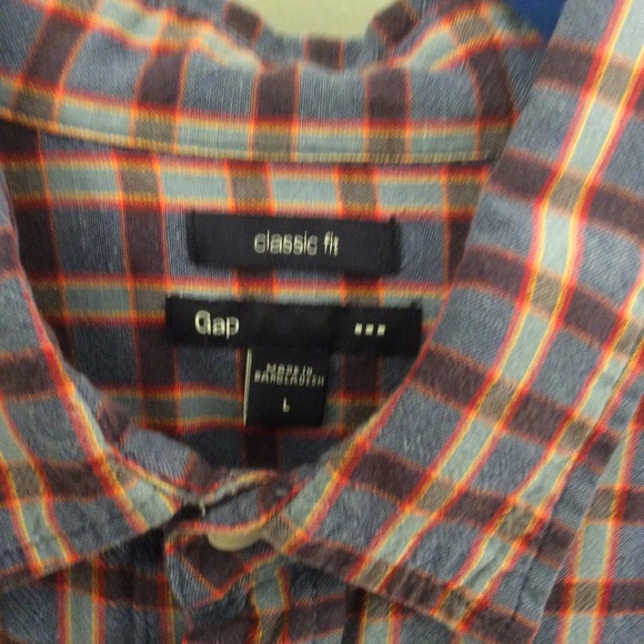 Gap casual button down - Picture 2 of 3